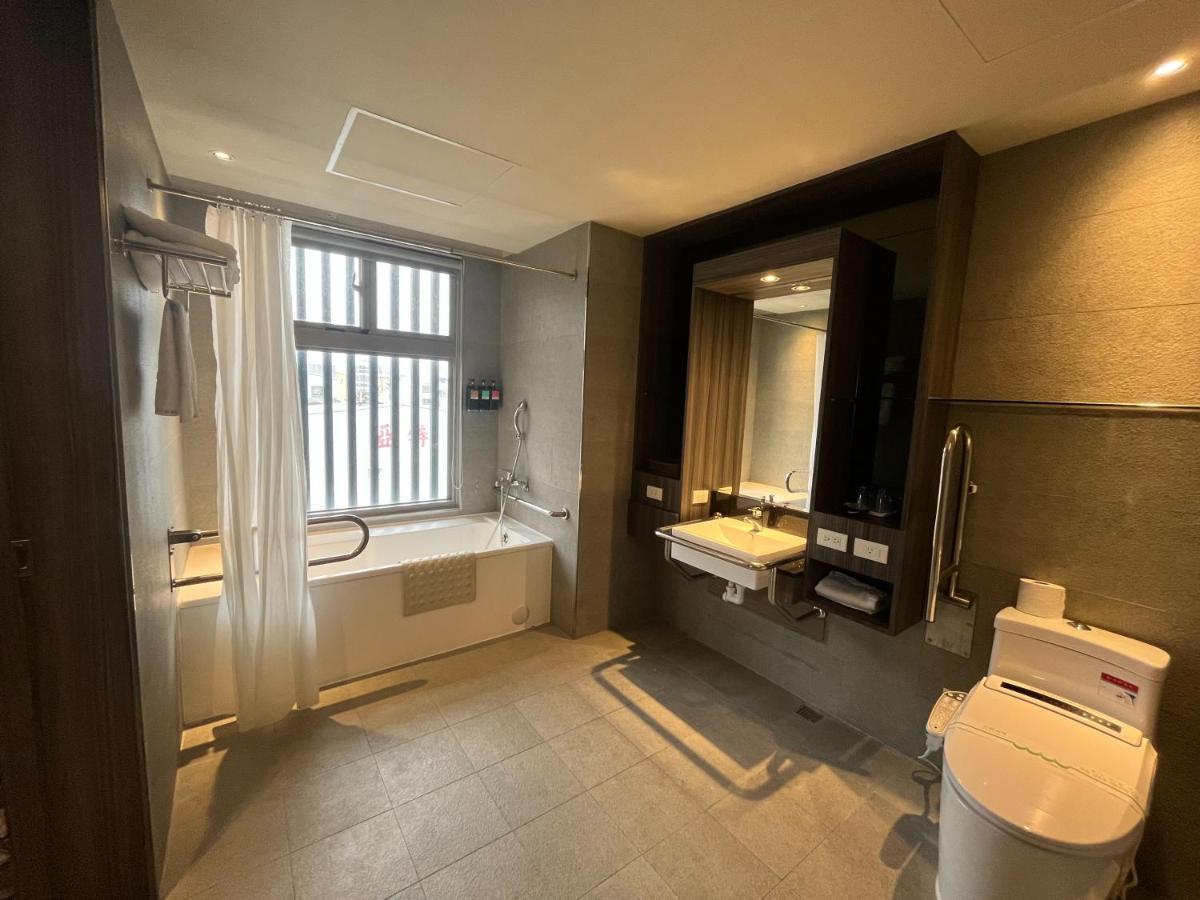 Watermark Hotel Kaohsiung Main Station Luaran gambar